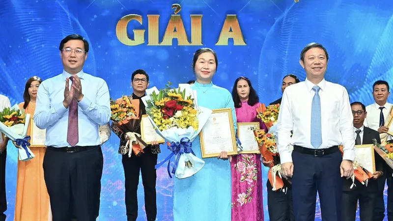 Nhiều tác phẩm nghệ thuật về Bác chạm tới trái tim công chúng