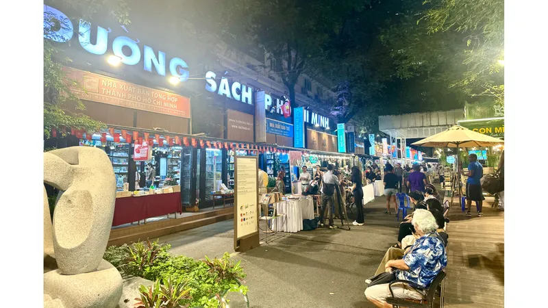 Đường sách TPHCM: Từ dấu ấn 10 năm đến hành trình phía trước