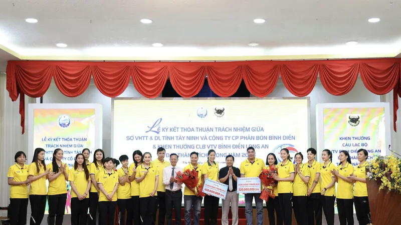 CLB bóng chuyền nữ VTV Bình Điền Long An nhận thưởng gần 1,8 tỷ đồng