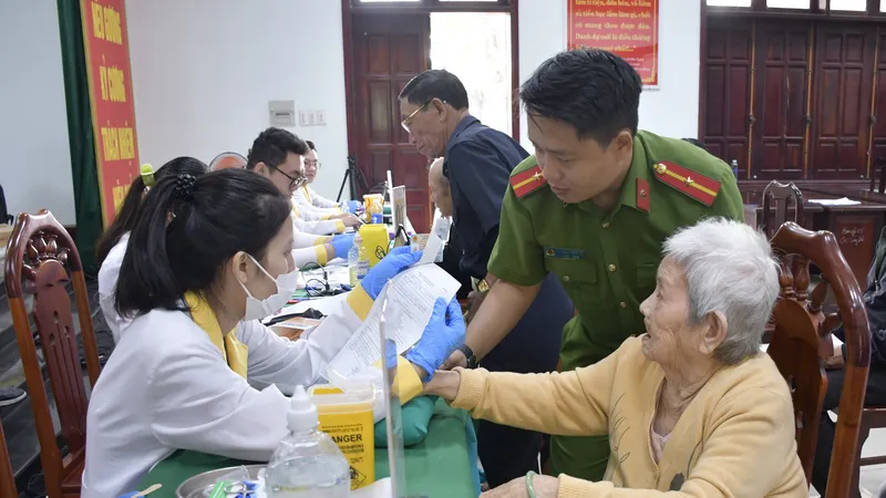 Hy vọng tìm người thân từ ADN