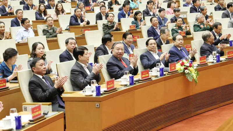 Tăng cường “nội lực vật chất” và củng cố “nội lực tinh thần” trong giai đoạn phát triển mới