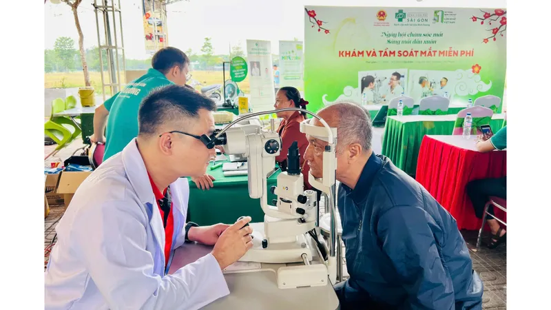 Từ khám miễn phí đến quản lý sức khỏe lâu dài