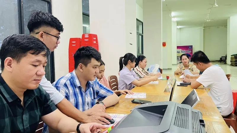 Thúc đẩy xây dựng chính quyền gần dân, vì dân phục vụ