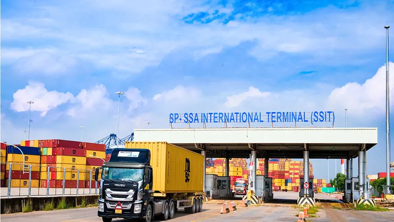 Đẩy mạnh số hóa và phát triển mô hình cảng xanh