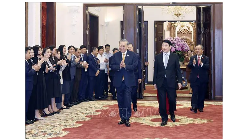 Tổng Bí thư, Chủ tịch nước Tô Lâm gặp mặt cán bộ Văn phòng Chủ tịch nước