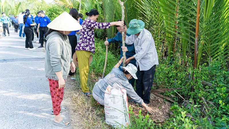 “Thành phố muôn sắc hoa” lan tỏa khắp phố phường