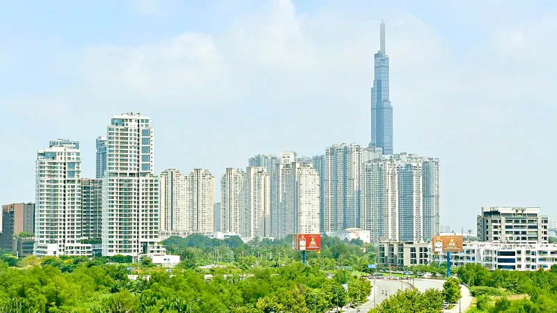 Thành phố Hồ Chí Minh: Nỗ lực đạt tăng trưởng hai con số