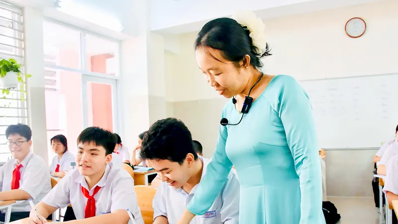 Tranh suất vào lớp 10 công lập