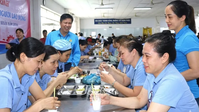 Tạo đột phá chăm lo quyền lợi đoàn viên công đoàn: Giữ vững vai trò đại diện người lao động