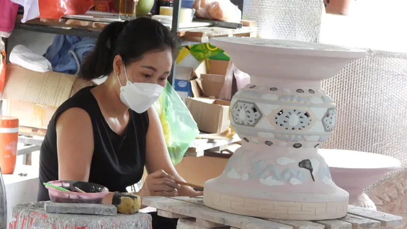 Hương đất, hồn người trong gốm Lái Thiêu