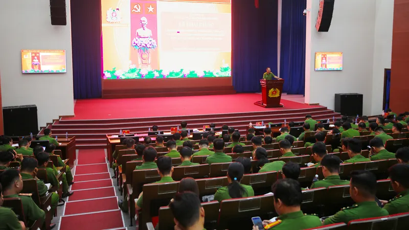 Các học viên tham dự lớp bồi dưỡng