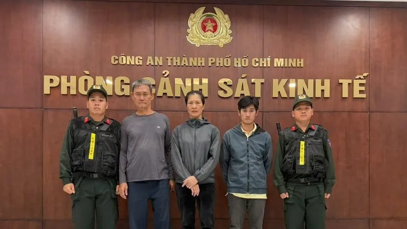 TPHCM: Bắt tạm giam 3 đối tượng sản xuất thuốc đông y giả