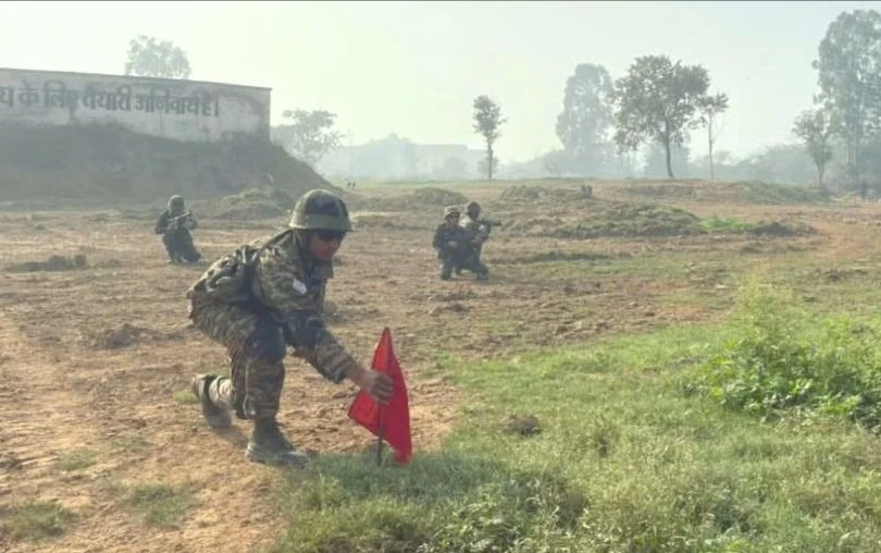 Công binh, quân y, không quân Việt Nam - Ấn Độ diễn tập cứu hộ khi xảy ra động đất, lũ lụt