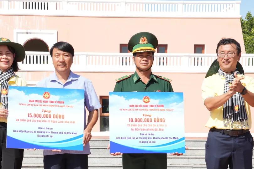 Lan tỏa tinh thần tương thân, tương ái giữa TPHCM và Cà Mau