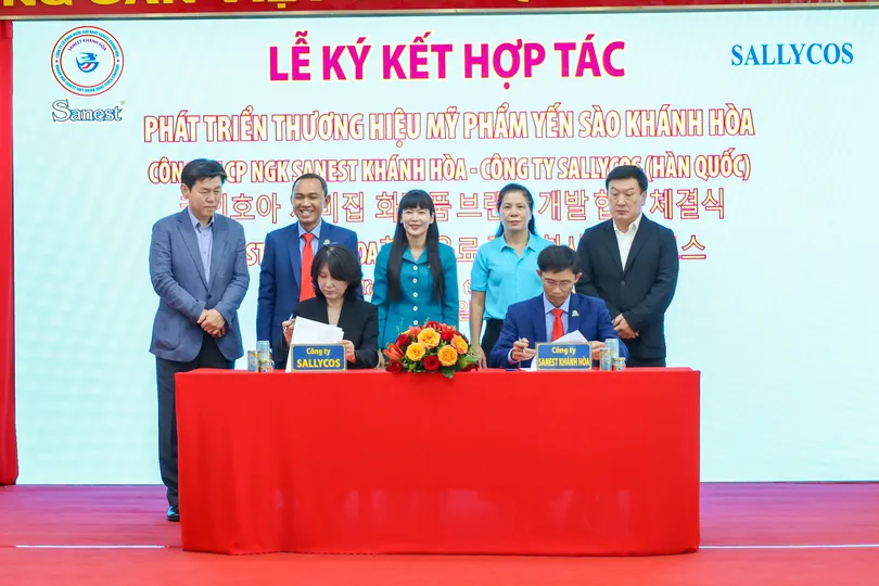 Sanest Khánh Hòa ký kết hợp tác phát triển thương hiệu mỹ phẩm với Sallycos