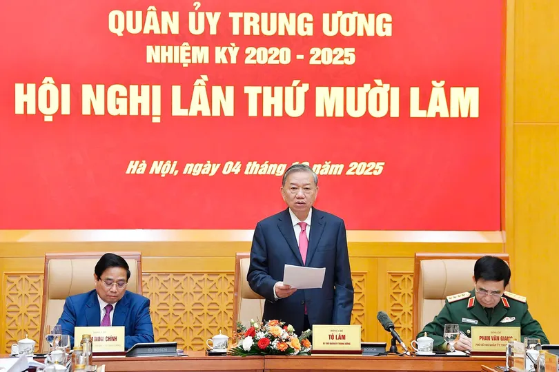 Toàn quân vững vàng bước vào kỷ nguyên phát triển mới của dân tộc