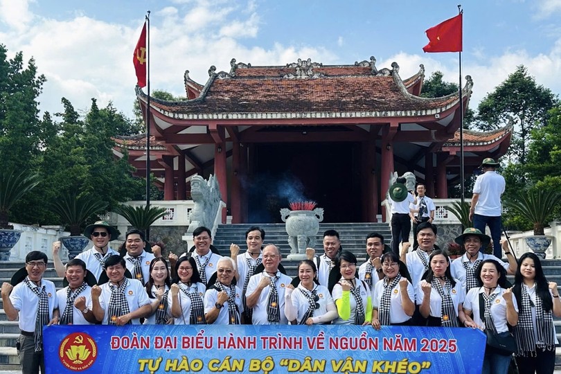 胡志明市“民运巧手”赴南部西区参加溯源之旅