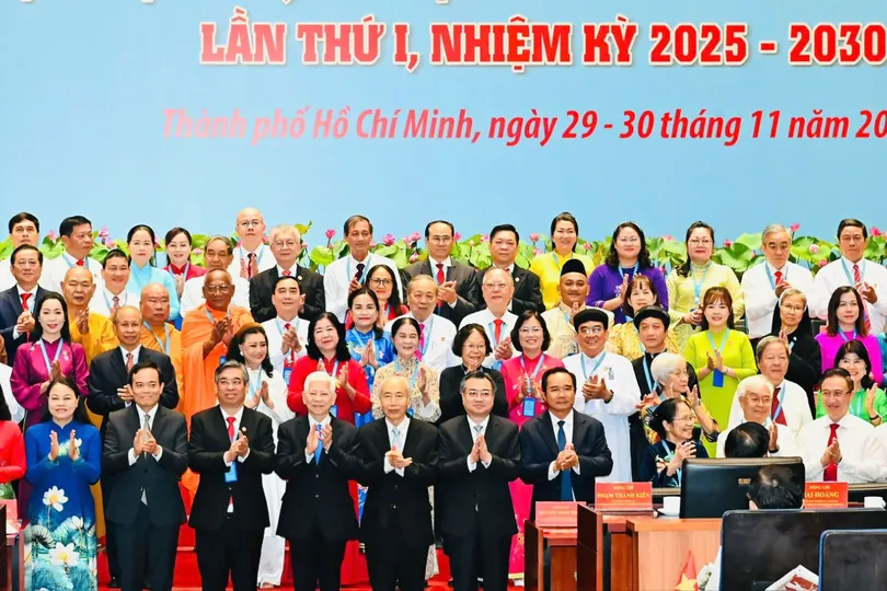 Ra mắt ủy viên Ủy ban MTTQ Việt Nam TPHCM khóa I, nhiệm kỳ 2025-2030