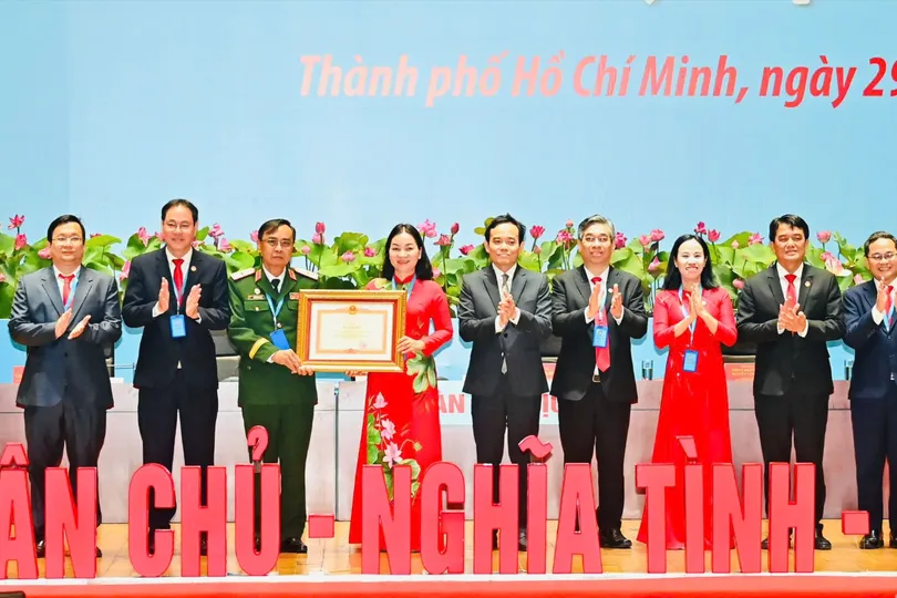 Ủy ban MTTQ Việt Nam TPHCM đón nhận Bằng khen của Thủ tướng Chính phủ