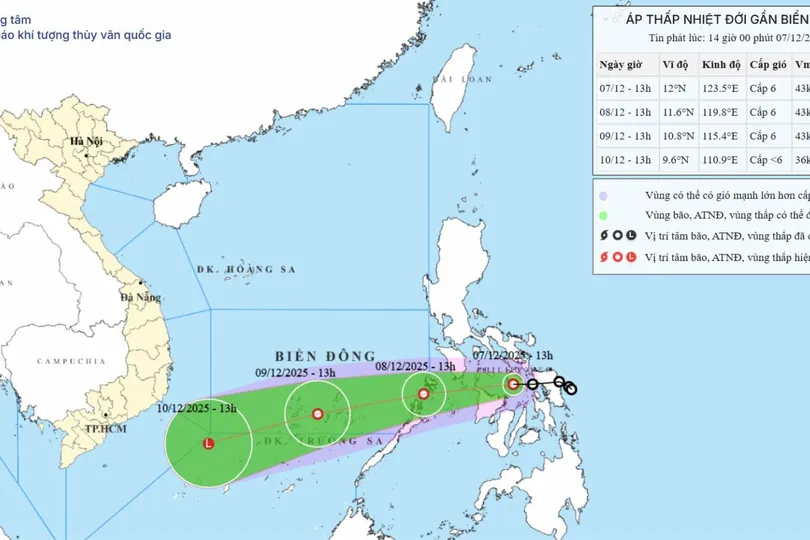 Tin áp thấp nhiệt đới gần Biển Đông. Ảnh: KTTV