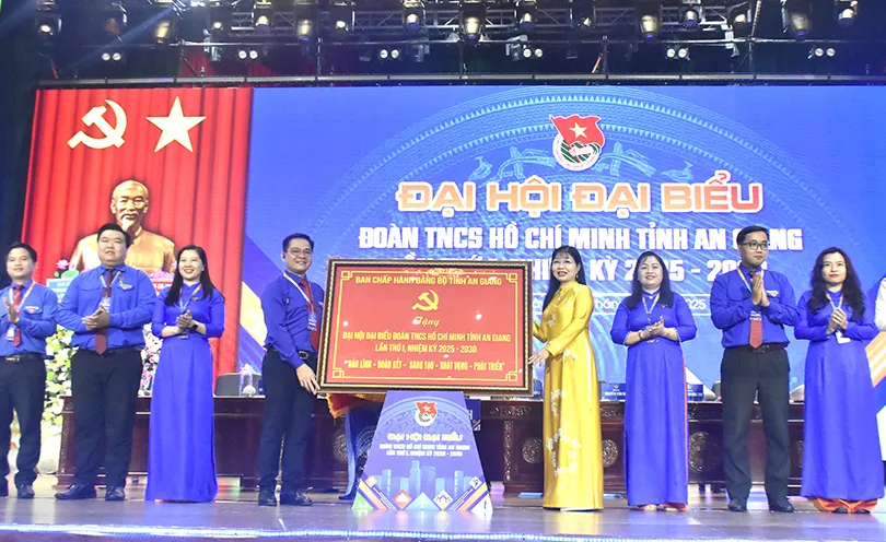 Anh Phan Duy Bằng làm Bí thư Tỉnh đoàn An Giang