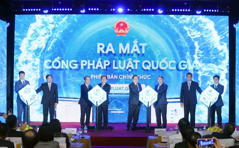 Vietnam Law Day: Turning law into development engine in new era