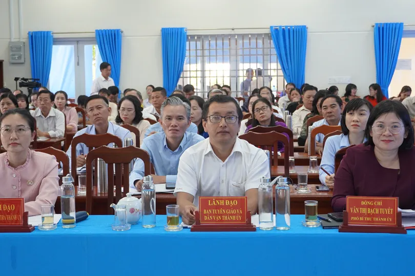 Long Hải đặt mục tiêu tăng trưởng kinh tế hơn 8,4% trong năm 2026