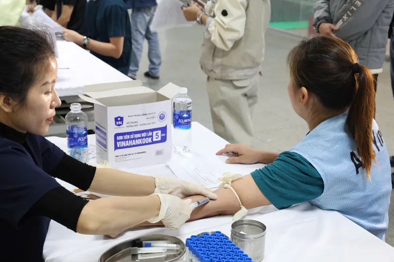 2 trong 7 địa phương đã tổ chức chương trình khám bệnh miễn phí cho 15.000 công nhân