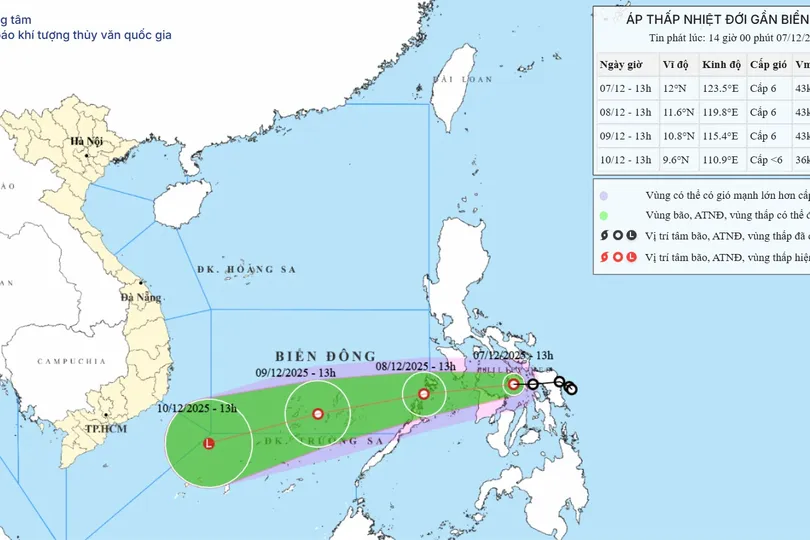 Vùng ven biển triều cường lên cao, ngoài khơi sắp có áp thấp nhiệt đới 
