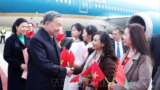 Tổng Bí thư Tô Lâm và Phu nhân bắt đầu thăm cấp Nhà nước Cộng hòa Belarus