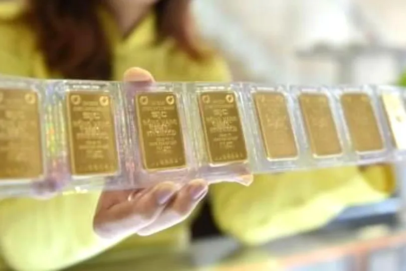Giá vàng miếng SJC lên 129,6 triệu đồng/lượng