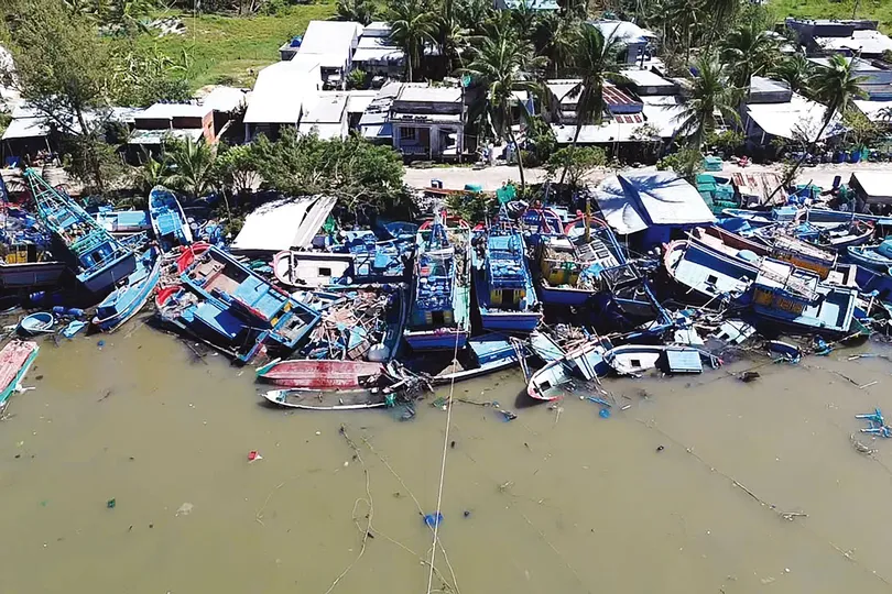 Nam Trung bộ tan hoang sau bão