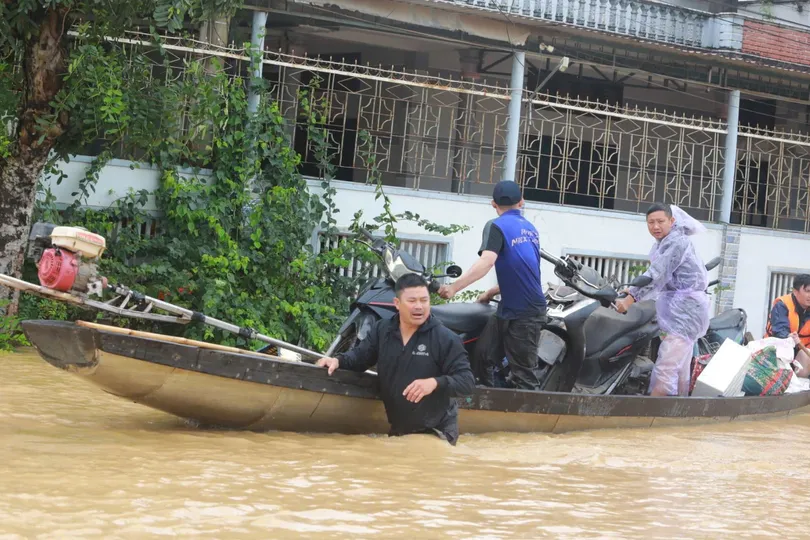Đắk Lắk: Chủ tịch xã Hòa Thịnh lên tiếng về thông tin nhiều người chết do mưa lũ