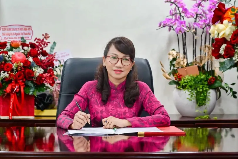 GS-TS Nguyễn Thị Thanh Mai là nữ giám đốc đầu tiên của ĐHQG TPHCM