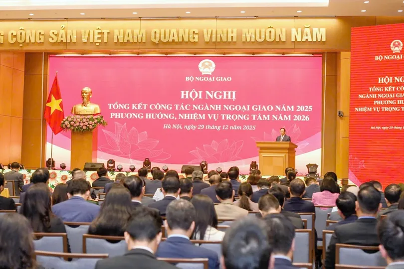 Hội nghị tổng kết công tác ngành ngoại giao năm 2025 và triển khai phương hướng, nhiệm vụ năm 2026, chiều 29-12. Ảnh: VIẾT CHUNG