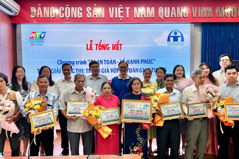 Trao giải cuộc thi “Thính giả với an toàn giao thông” năm 2025