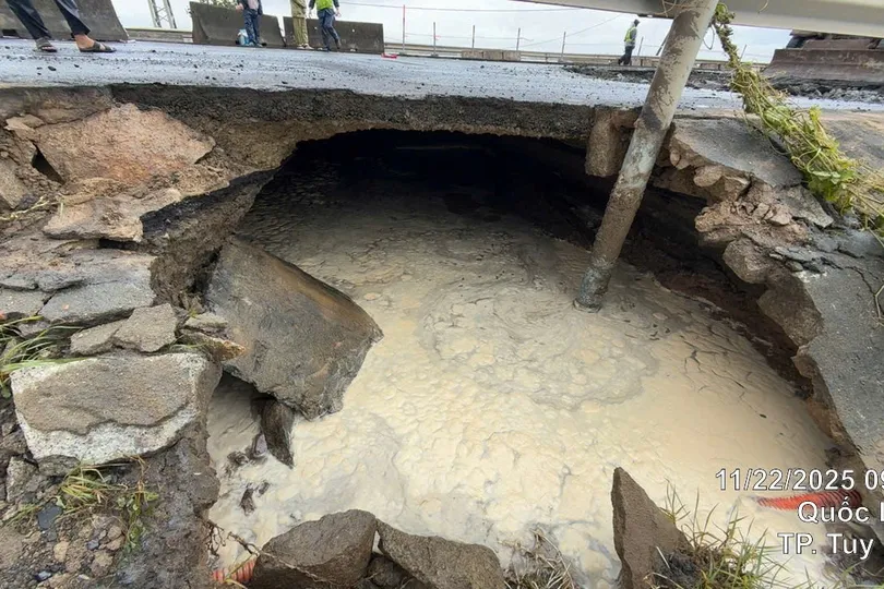 Dốc sức sửa chữa các tuyến giao thông bị mưa lũ tàn phá