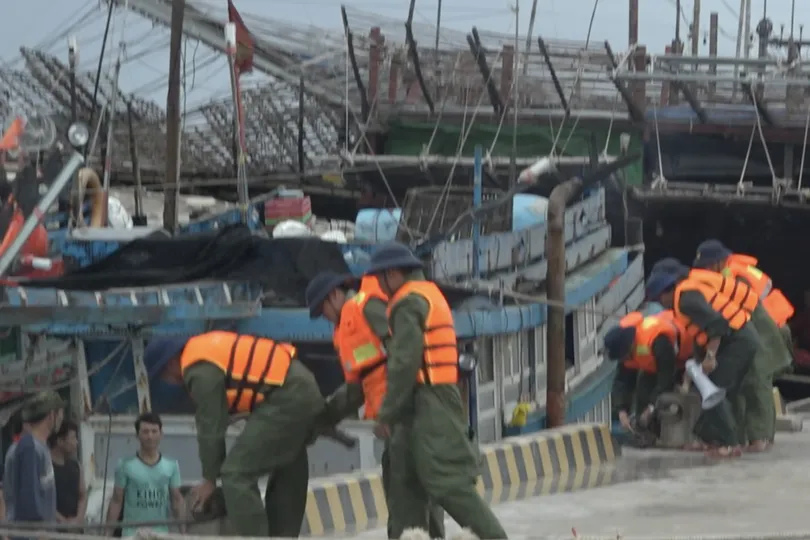 Đặc khu Trường Sa hỗ trợ hơn 2.500 ngư dân trú tránh bão an toàn