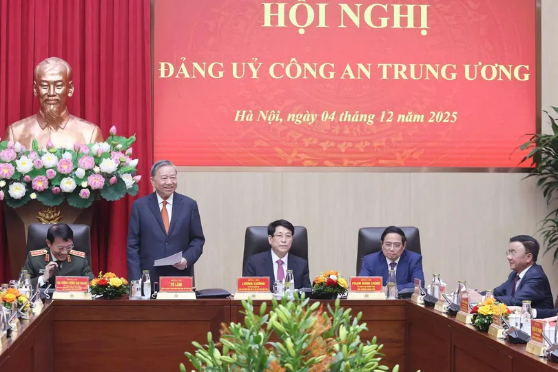 Xây dựng lực lượng Công an nhân dân cách mạng, chính quy, tinh nhuệ, hiện đại