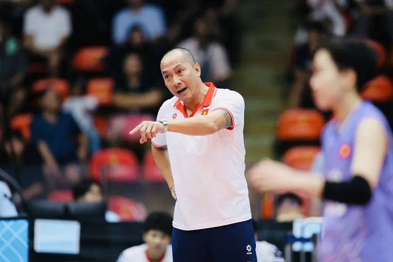 HLV Nguyễn Tuấn Kiệt được cho là nhận sự quan tâm từ đội nữ Hà Nội. Ảnh: DŨNG PHƯƠNG