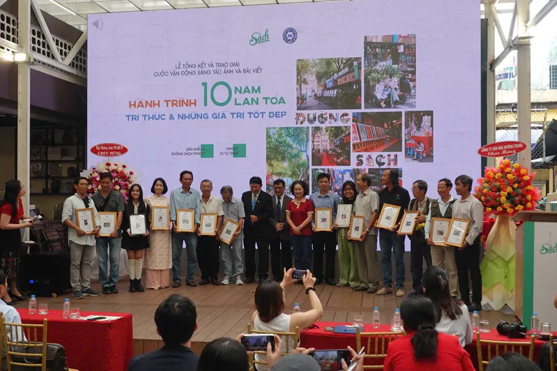 Đường sách TPHCM vinh danh những bạn đọc có ảnh và bài viết xuất sắc 