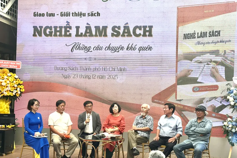 Lắng nghe những người làm sách kể chuyện