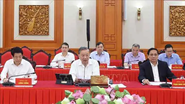 Kết luận số 191-KL/TW: Tiếp tục tăng cường lãnh đạo, chỉ đạo công tác tổ chức Đại hội đảng bộ các cấp