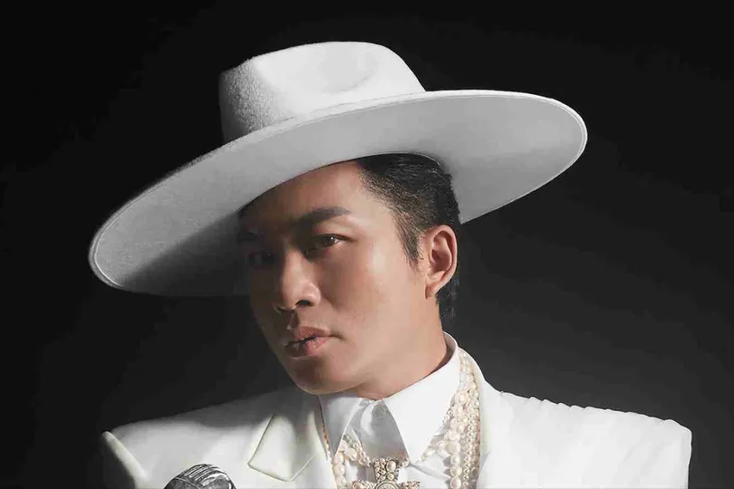 Ca sĩ Tùng Dương: Còn khiếm khuyết là còn cần nỗ lực