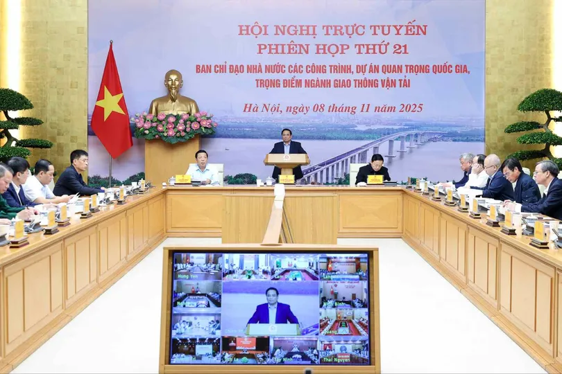 Thủ tướng Phạm Minh Chính chủ trì phiên họp. Ảnh: VIẾT CHUNG