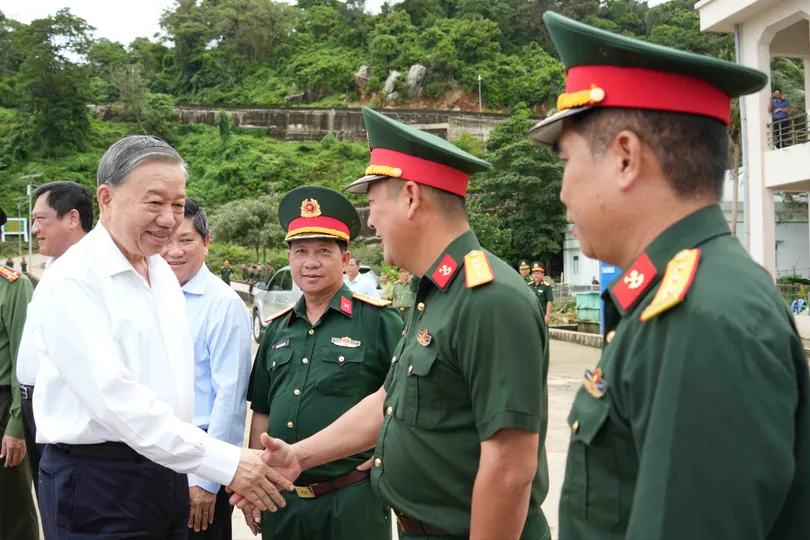 Tổng Bí thư Tô Lâm: Phát triển cụm đảo Hòn Khoai mạnh về kinh tế, vững về quốc phòng - an ninh