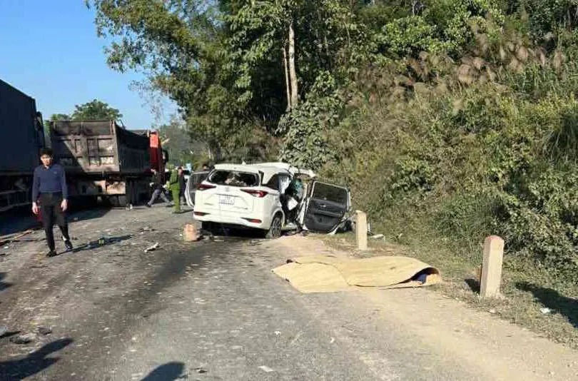 Lạng Sơn: Ô tô đi không đúng phần đường, dẫn đến tai nạn làm 4 người tử vong