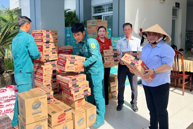 Các xã, phường chung tay vì đồng bào miền Trung