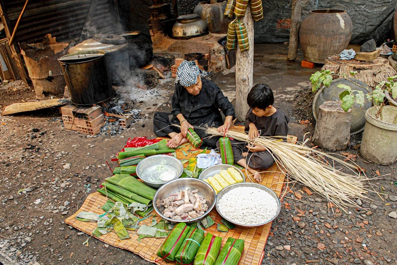 Về nhà ăn tết đậm đà