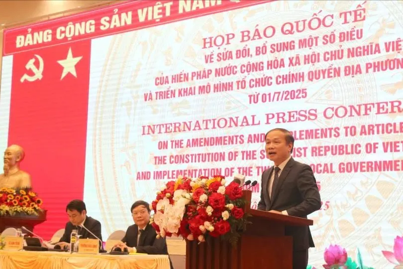 Phó Trưởng Ban Tuyên giáo và Dân vận Trung ương Phạm Tất Thắng tại họp báo quốc tế ngày 16-6